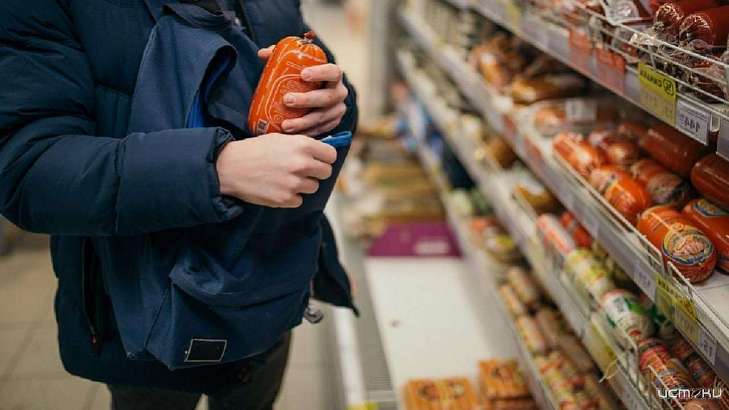 В День города поймали рецидивиста в одном из супермаркетов Орла