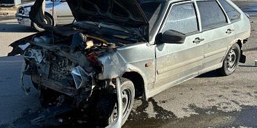 В Орле произошло ДТП с пострадавшей: столкнулись «ВАЗ‑2114» и «Хёндэ Элантра»