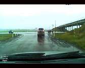 Появилось видео тройного ДТП со мценской объездной