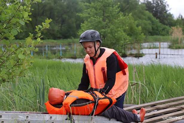 Юные орловчане показали свои навыки в поисково-спасательных работах