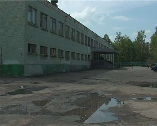 К знаниям под забором