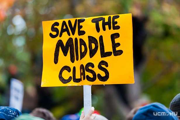 Всего 6 % орловчан отнесли к среднему классу