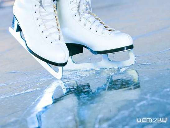 Уже через неделю откроют крытый каток на Заречке