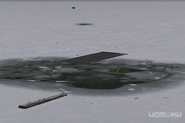 Нашли героев, спасших провалившегося под лед мальчика