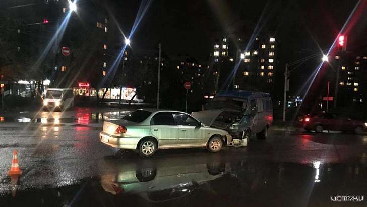 Женщина пострадала в тройном ДТП на Наугорке в Орле