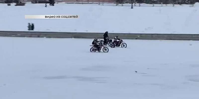 ВИДЕО: орловские экстремалы прокатились по замерзшей Оке