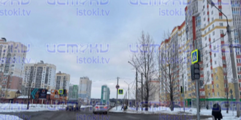 Зареченский микрорайон Алроса светофор Возле новой школы в микрорайоне Зареченский в Орле скоро появится светофор