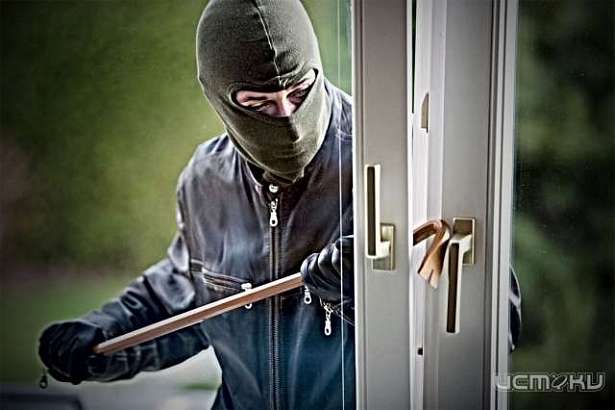 Житель Мценского района ограбил два частных дома