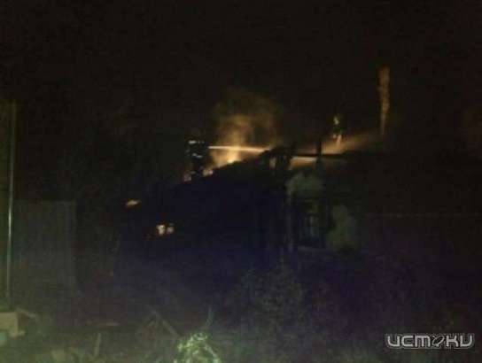 На улице Фомина из-за неосторожности при курении горел жилой дом