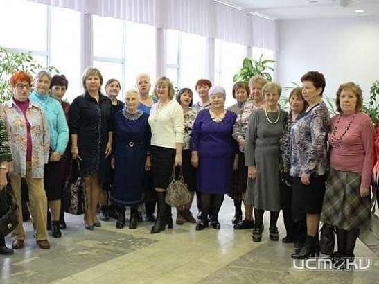 Пожилых людей Орла приобщают к театру