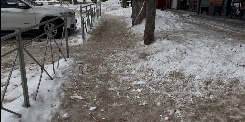 Владельцы магазинов и прочих строений обязаны содержать в порядке прилегающую территорию
