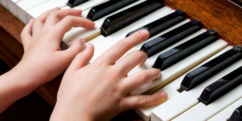 Проходить отбор в «музыкалку» и «художку» юные орловчане будут в августе 