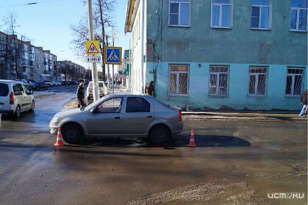 В Орле пенсионерка попала под колеса иномарки