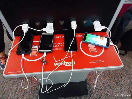 Орловчанин поставил гаджет на зарядку в ТЦ, а его украли