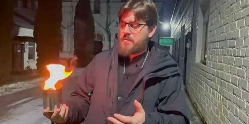 Орловские храмы планируют заняться изготовлением блиндажных свечей для участников спецоперации на Украине