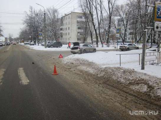 В Орле на пешеходном переходе автомобиль сбил чету пенсионеров
