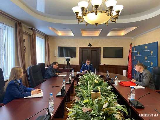 Мэр Орла Парахин не хотел платить ИП за монтаж и демонтаж праздничной атрибутики в городе