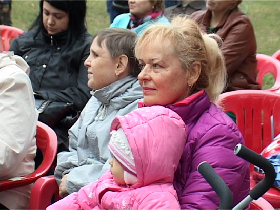 Обычный городской двор стал на один вечер целым стадионом 