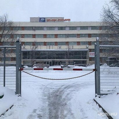 Суд подтвердил лишение прав орловчанина за наезд на шлагбаум у больницы в Ливнах