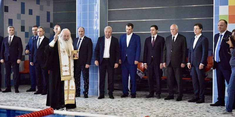 бассейн Глава «Ростеха» побывал на открытии спорткомплекса в орловской гимназии
