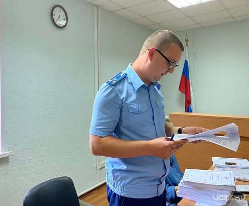 В Орле «УК ЖЭУ №14» заставили оборудовать пандус в доме, где проживает ребёнок-колясочник