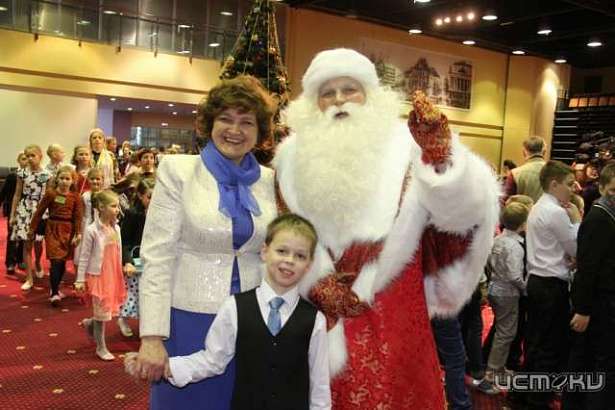 Более 600 орловских детей побывали на Губернаторской елке