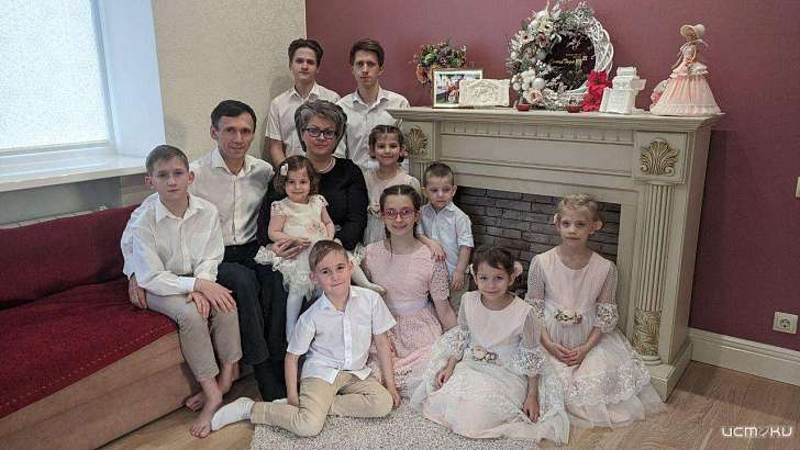 О трудностях и счастье многодетной семьи — в прямом эфире Ретро FM в Орле 