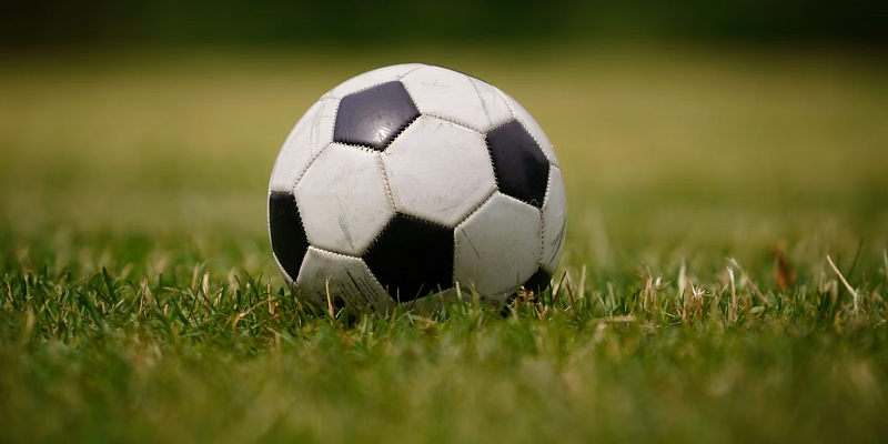 Как полузащитник РПЛ превращается в европейский товар: механика спроса на примере Батракова