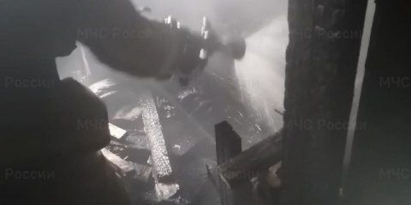 В минувший четверг орловские пожарные спасли 2 человек, 5 эвакуировали 