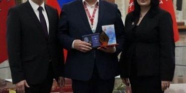 Главврача орловской больницы наградили медалью