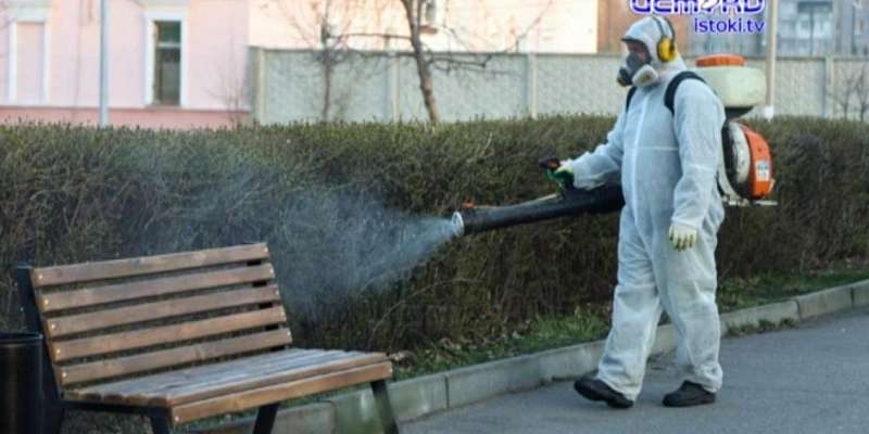 В Орле борются с клещами