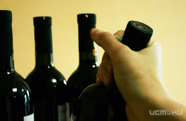 Житель Орловского района похитил алкоголь из магазина