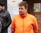 Во время объезда представители мэрии нашли образцово отремонтированный двор... Но в целом ситуация не радует