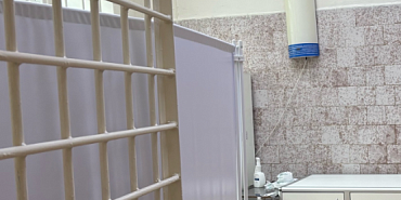 Главный врач Мценской районной больницы предстанет перед судом за получение мелкой взятки