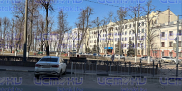 У Сквера Танкистов в Орле сократили парковку