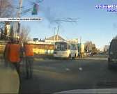 Орловчанин вышел за хлебом и нашел мину, а в двух концах города встали троллейбусы