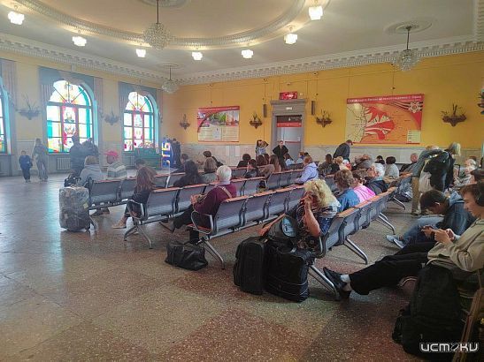 Более 120 забытых вещей обнаружили на железнодорожном вокзале в Орле за январь-май 2025 года