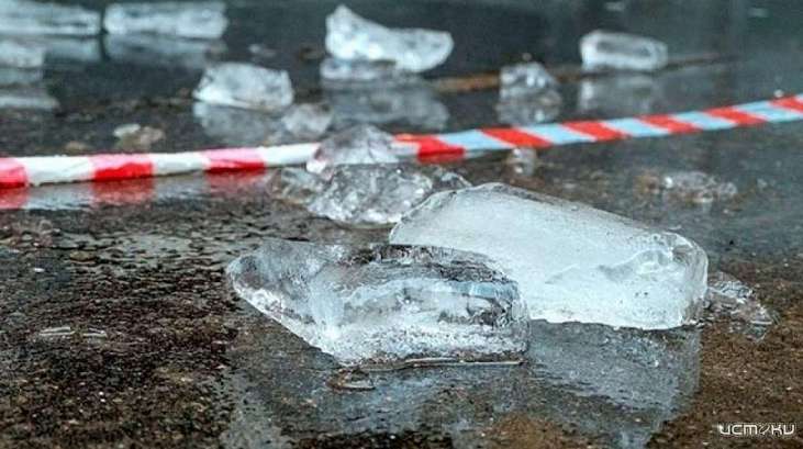 В Орле вынесли приговор по делу женщины, убитой упавшим с крыши льдом