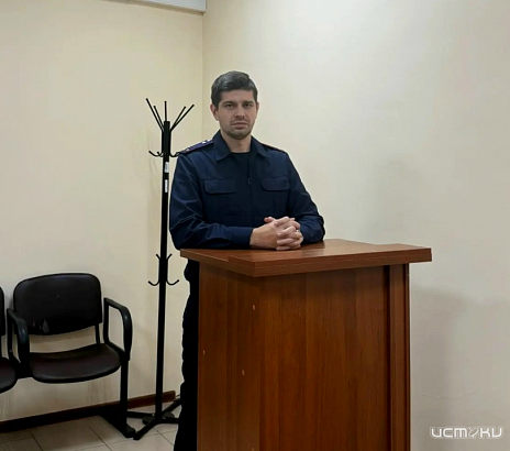 Жительница Орла подозревается в ударах руками, ногами, бутылкой и дверцей тумбочки своего знакомого