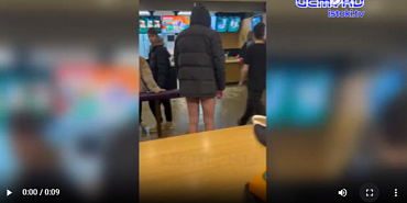 Зимнее обострение по-орловски. Голый мужчина пугал посетителей ресторана "Вкусно и точка" на Октябрьской 