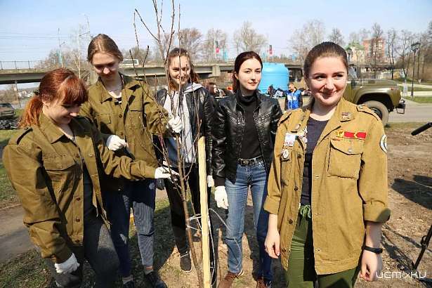 Орловским подросткам снова предлагают заняться уборкой улиц в составе экоотрядов