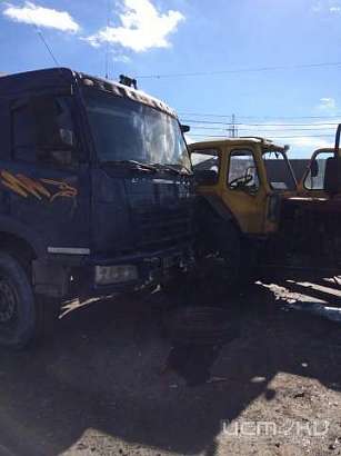 В Орле столкнулись экскаватор и грузовик