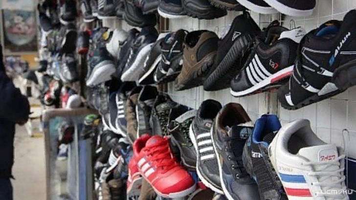 Орловский предприниматель торговал паленой обувью 