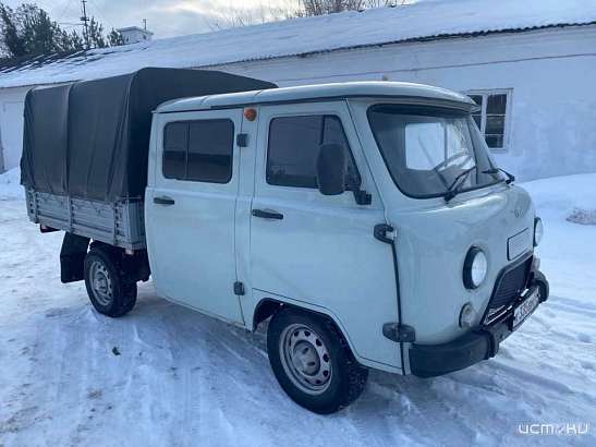 Орловщина доставила в военный госпиталь "УАЗ"