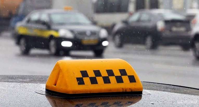 Полицейские устроили облаву на нелегальных таксистов