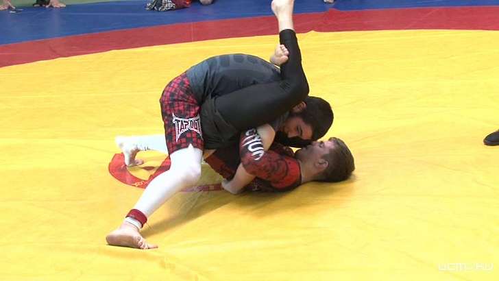 Внушительный набор наград завоевали орловские грэпплеры на турнире