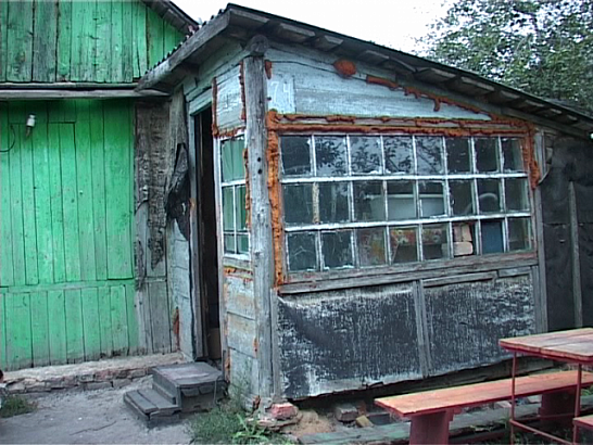 "Так жить нельзя" - девушка добилась статуса сироты спустя 20 лет 