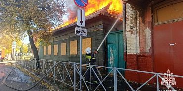 Пожар на улице Карачевская в Орле локализован