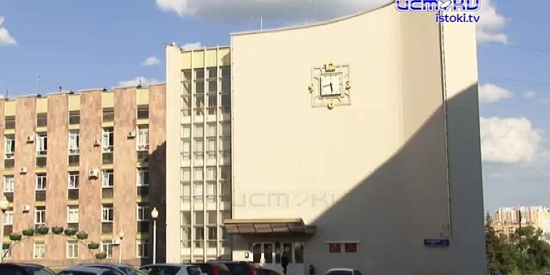 В районе орловской ТЭЦ обнаружили голубую воду: что же сливают в Оку и кто решил ее раскрасить