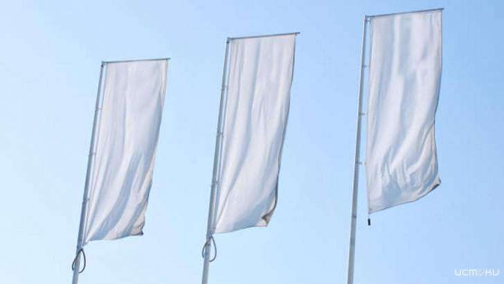 На орловских улицах останутся флагштоки только в праздничные дни